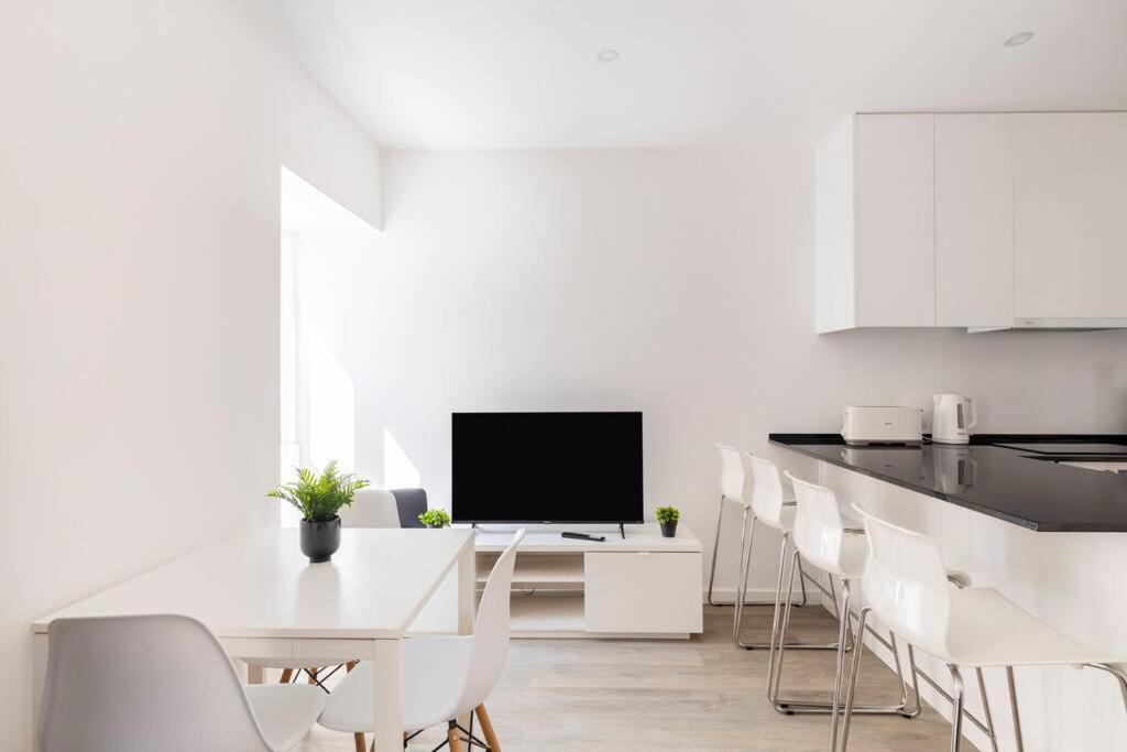 Cozy And Modern Flat In Lisbon Apartment ภายนอก รูปภาพ